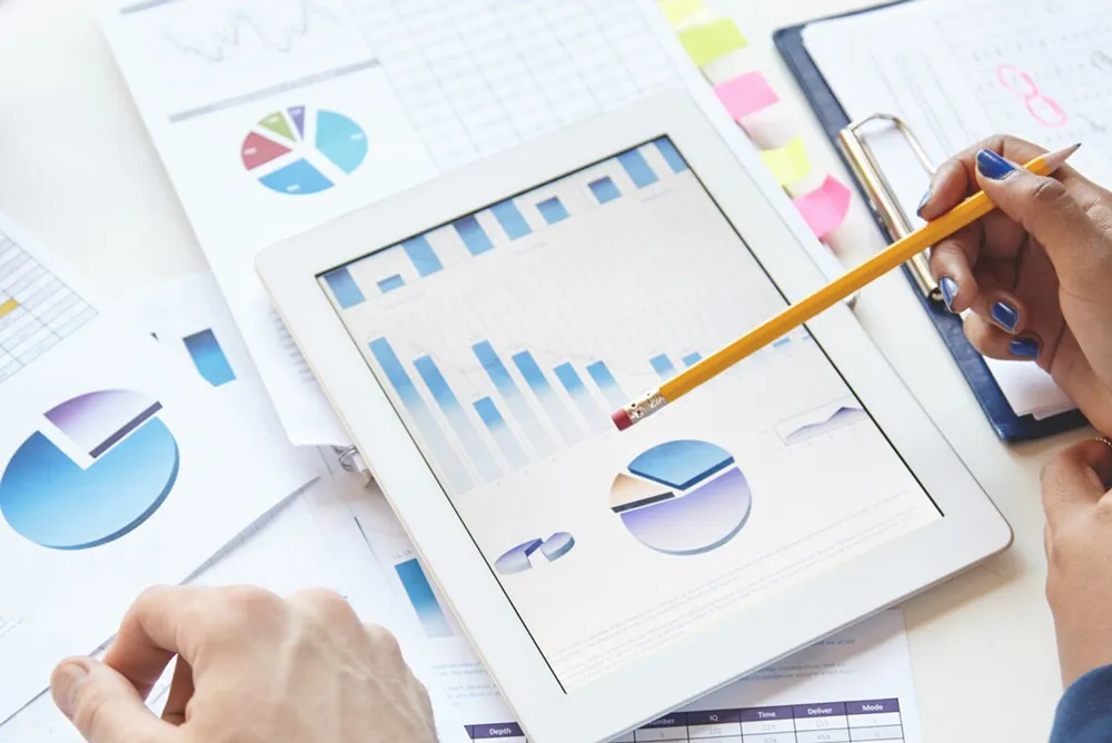 ¡Deja de adivinar! Cómo usar los datos para tomar decisiones de ...